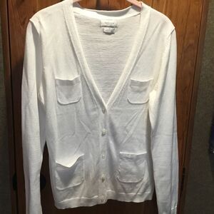 NWOT. Van Heusen Women’s Size M White Lightweight Knit Sweater Jacket